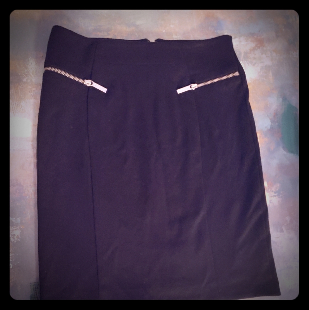 Michael Kors black knee length pencil skirt